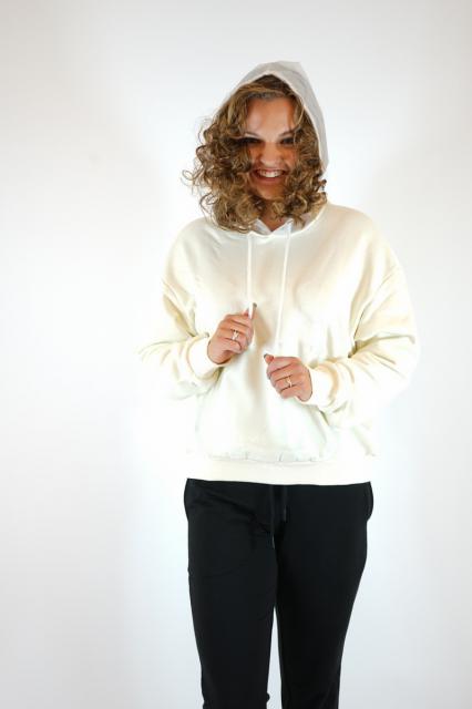 Sweater ecru met doorzichtige capuchon | BeautyLine Fashion BV