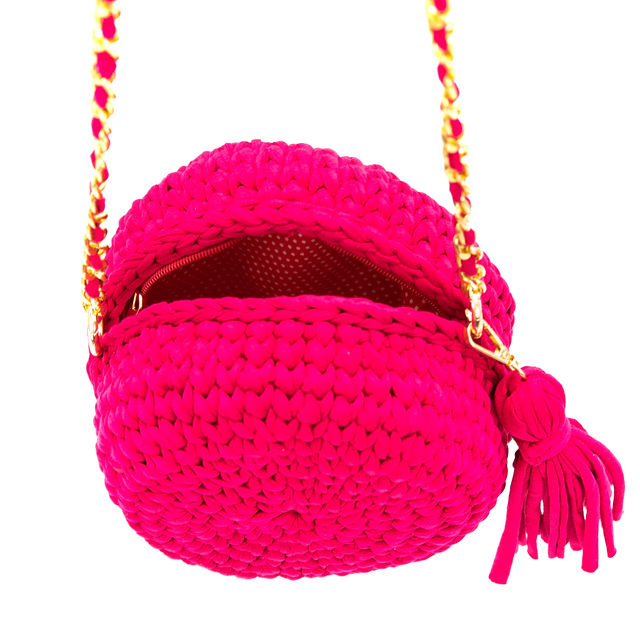 Knitted pink round shoulder bag | BeautyLine Fashion BV