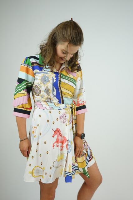 Blouse Dress La Pèra with color print | BeautyLine Fashion BV