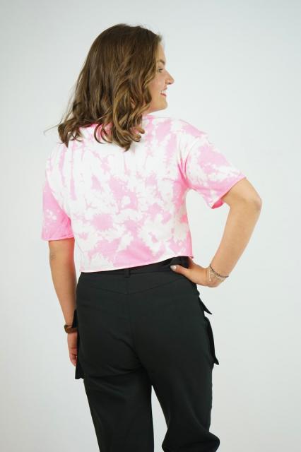 T-shirt cares roze | BeautyLine Fashion BV