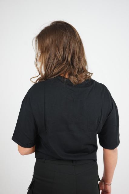 T-shirt PKM zwart | BeautyLine Fashion BV