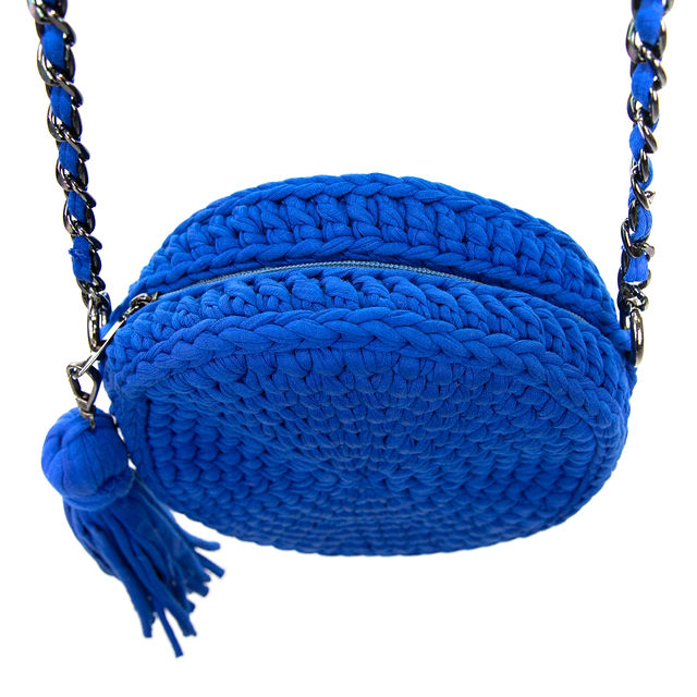 Knitted blue round schoulder bag | BeautyLine Fashion BV