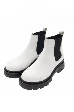 Leather Chelsea Ankle boots Cassido white