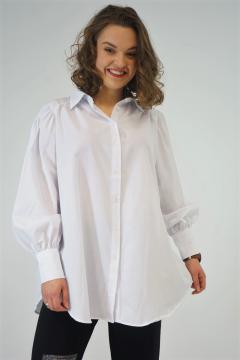 Witte blouse met lichte pofmouw